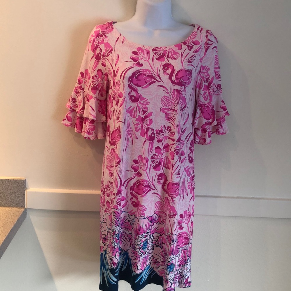 Lily Pulitzer shift. Ruffled 3/4 sleeves.